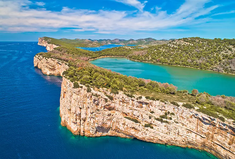 Renting A Catamaran In Croatia, Your Complete Guide 2