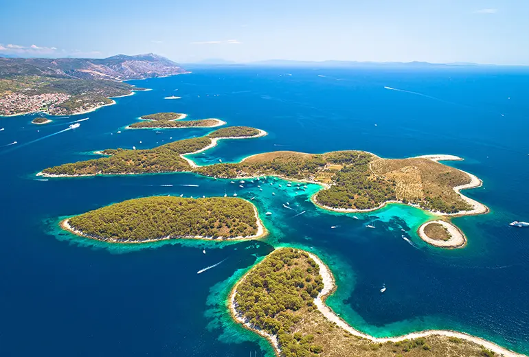 Renting A Catamaran In Croatia, Your Complete Guide 4