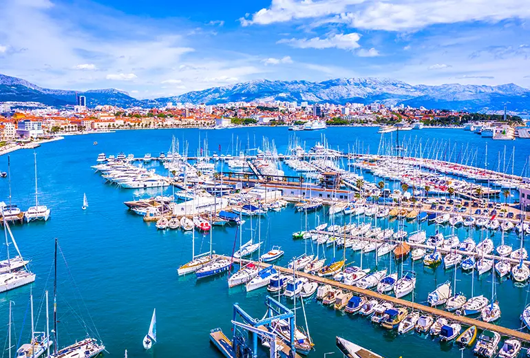 Top 5 Places To Rent A Catamaran In Croatia 3