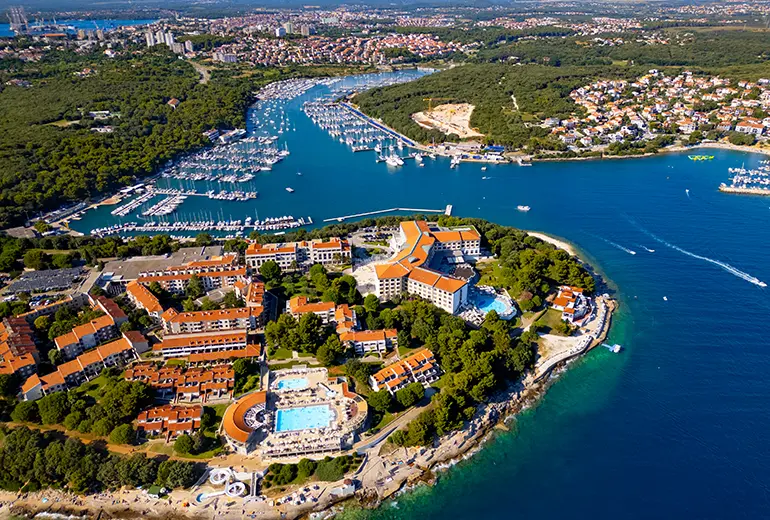Top 5 Places To Rent A Catamaran In Croatia 6
